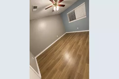 9910 Willmont Road, La Porte, TX 77571 - Photo 12