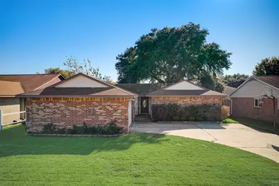 9910 Willmont Road, La Porte, TX 77571 - Photo 18