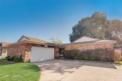 9910 Willmont Road, La Porte, TX 77571 - Photo 2