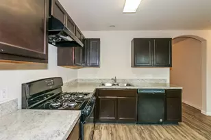 6114 Peaceful Ridge Dr, Houston, TX 77048 - Photo 2