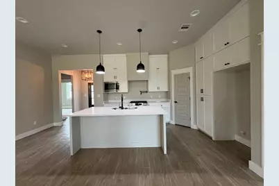 5635 Essie Lane, Beaumont, TX 77713 - Photo 8