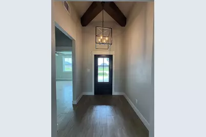 5635 Essie Lane, Beaumont, TX 77713 - Photo 4