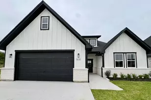 5635 Essie Ln, Beaumont, TX 77713 - Photo 1