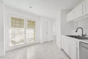 12009 Sandpiper Dr, Houston, TX 77035 - Photo 10
