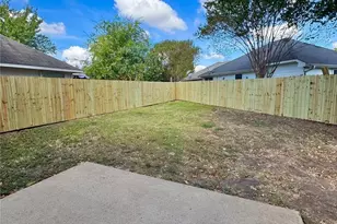 2523 Rhapsody Ct, Bryan, TX 77802 - Photo 16