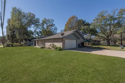 2017 Penick Road, Waller, TX 77484 - Photo 2