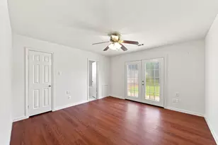 10715 Wickersham Ln, Houston, TX 77042 - Photo 20