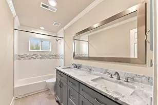 10715 Wickersham Ln, Houston, TX 77042 - Photo 24