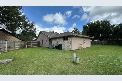 1919 Iron Ridge, Sugar Land, TX 77478 - Photo 4