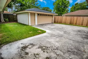 1715 Capstan Rd, Houston, TX 77062 - Photo 36