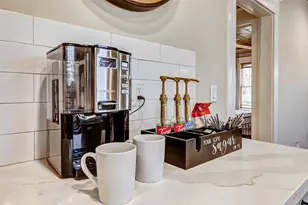 1602 40th St, Galveston, TX 77550 - Photo 12