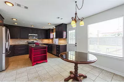 17106 Summer Hollow Drive, Sugar Land, TX 77498 - Photo 6
