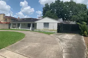 3764 Gramercy St, Southside Place, TX 77025 - Photo 4