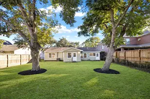 5122 Locust St, Bellaire, TX 77401 - Photo 14