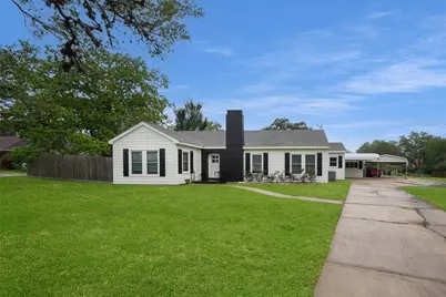 603 S McCarty Avenue, Eagle Lake, TX 77434 - Photo 2