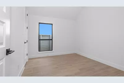 633 Drilling Drive, League City, TX 77573 - Photo 14