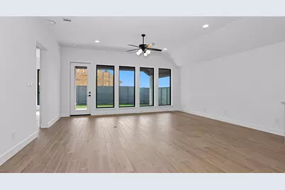 633 Drilling Drive, League City, TX 77573 - Photo 8