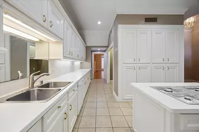 3030 Eastside Street, Houston, TX 77098 - Photo 10