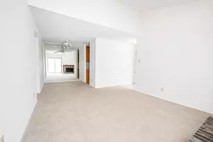 7900 N Stadium Dr, Houston, TX 77030 - Photo 4