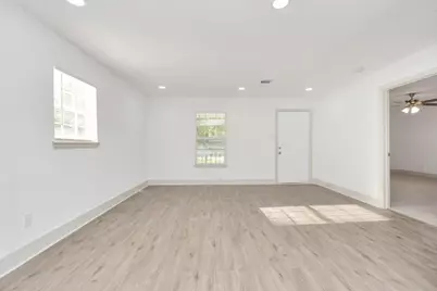 1501 Maiden Lane, Richmond, TX 77469 - Photo 6