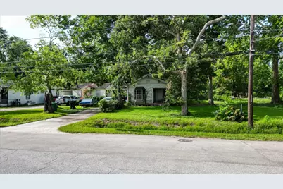 1321 De Soto Street, Houston, TX 77091 - Photo 2