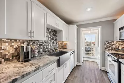 7000 Seawall Boulevard #431, Galveston, TX 77551 - Photo 10