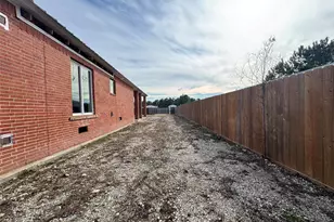 1839 Rd 5502, Cleveland, TX 77327 - Photo 20