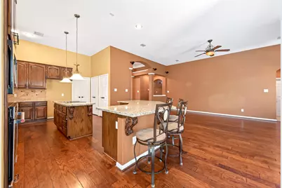 7 Windridge Place, The Woodlands, TX 77381 - Photo 26