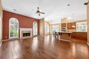 7 Windridge Pl, The Woodlands, TX 77381 - Photo 10
