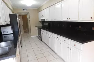 472 N Post Oak Ln, Houston, TX 77024 - Photo 20