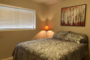 9775 Pine Lake Dr, Houston, TX 77055 - Photo 12