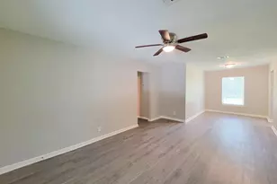 2810 Forest Oaks Blvd, Houston, TX 77017 - Photo 4