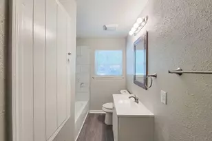2810 Forest Oaks Blvd, Houston, TX 77017 - Photo 16