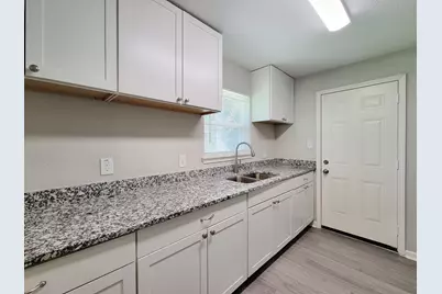 2810 Forest Oaks Boulevard, Houston, TX 77017 - Photo 8