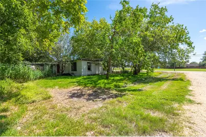 6521 Crockett Street, Hitchcock, TX 77563 - Photo 8