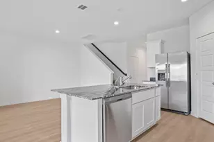 9018 Shady Cabana Wy, Iowa Colony, TX 77583 - Photo 6