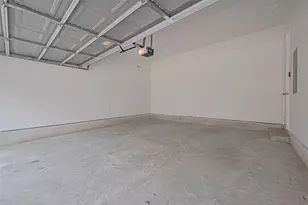 8917 Grovner Pl, Houston, TX 77055 - Photo 36