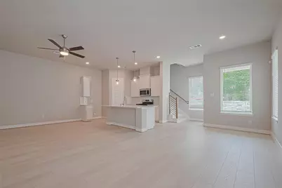 8917 Grovner Place, Houston, TX 77055 - Photo 6