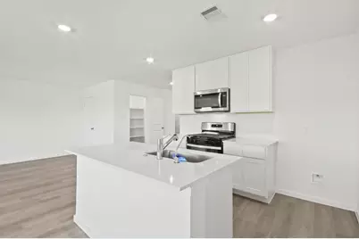 4508 Nevada Falls Drive, Conroe, TX 77303 - Photo 4