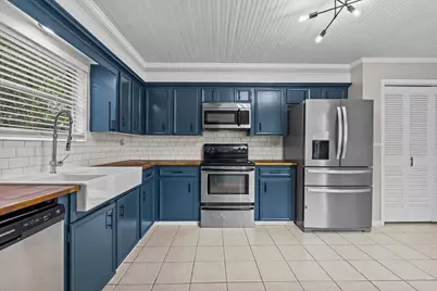209 Palm Aire Drive, Friendswood, TX 77546 - Photo 12