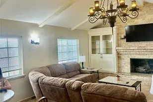 6311 Fairwood Dr, Houston, TX 77088 - Photo 12