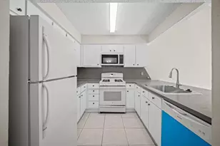 3256 Windchase Blvd, Houston, TX 77082 - Photo 6