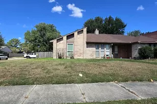 2303 Spring Dusk Ln, Spring, TX 77373 - Photo 2