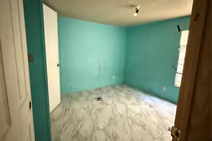 892 Hanks St, Trinity, TX 75862 - Photo 8