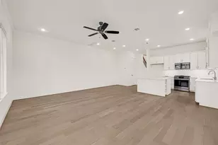 1119 Lawrence St, Houston, TX 77008 - Photo 8