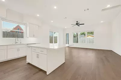 1119 Lawrence Street, Houston, TX 77008 - Photo 4