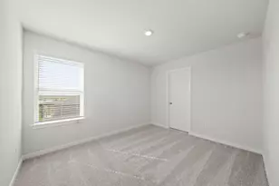 380 Long Br Dr, Dayton, TX 77535 - Photo 16