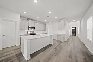 380 Long Br Dr, Dayton, TX 77535 - Photo 4