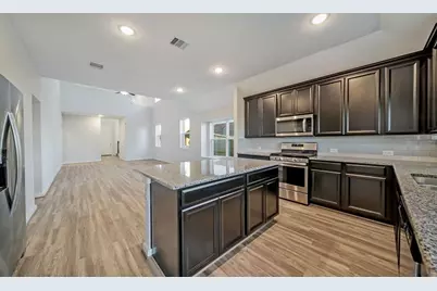 12871 Hannah Springs Lane, Magnolia, TX 77354 - Photo 4