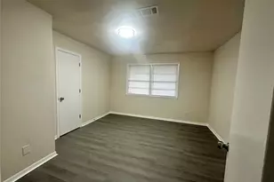 130 Bay Ridge Dr, Baytown, TX 77523 - Photo 12